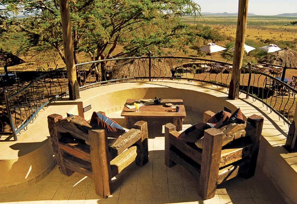 Serengeti Sopa Lodge Banagi Exterior photo